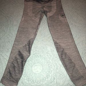 Nike leggings